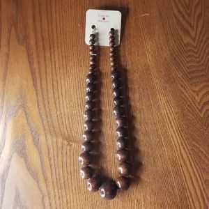 DARK BROWN WOOD NECKLACE